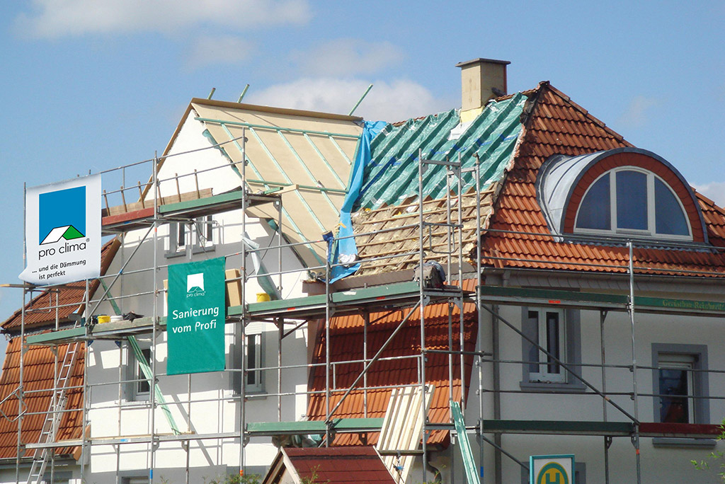 pro clima TV Interviews zum ersten Passivhaus-Sanierungs-Fachbuch von Roland Matzig